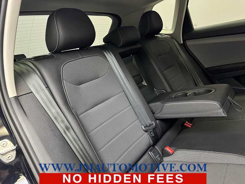 Used 2024 Volkswagen Taos SE FWD image 18