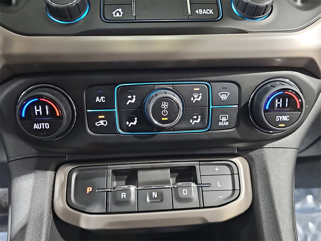 Used 2023 GMC Acadia Denali w/ Black Diamond Edition image 22