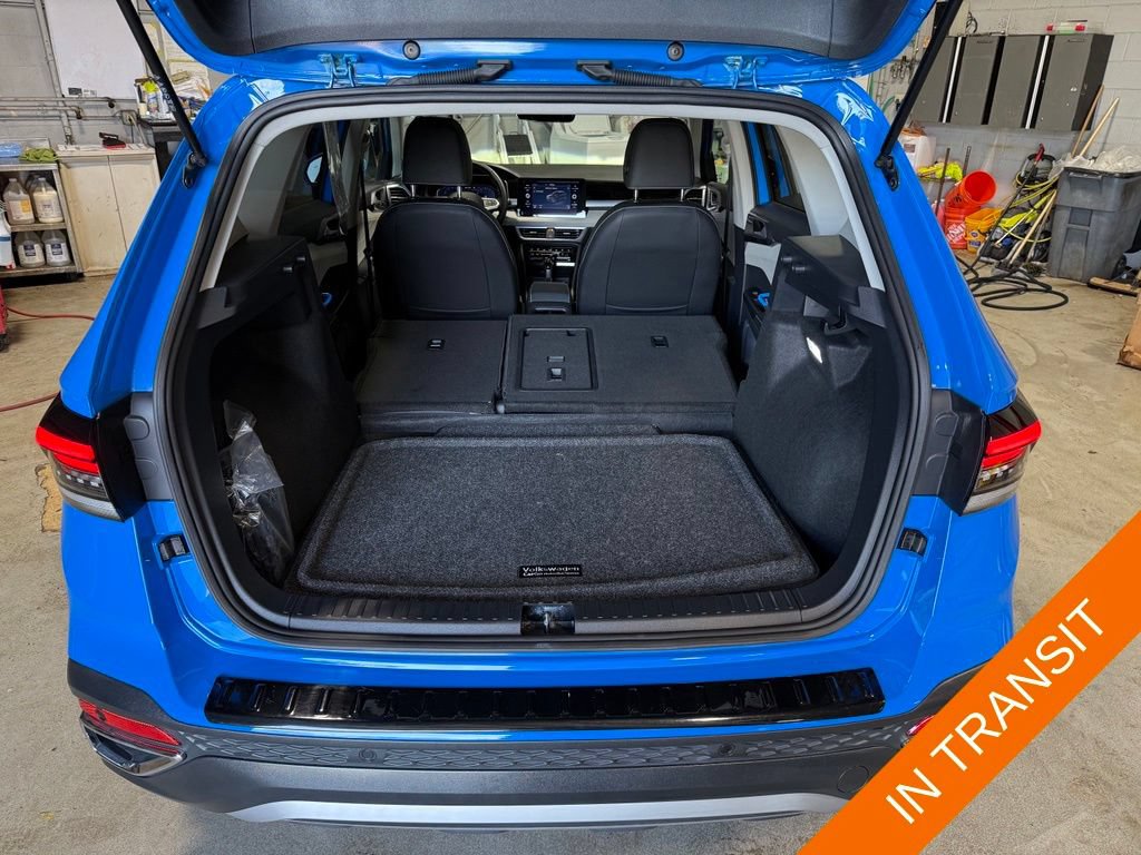 Used 2025 Volkswagen Taos SEL AWD/4WD image 28