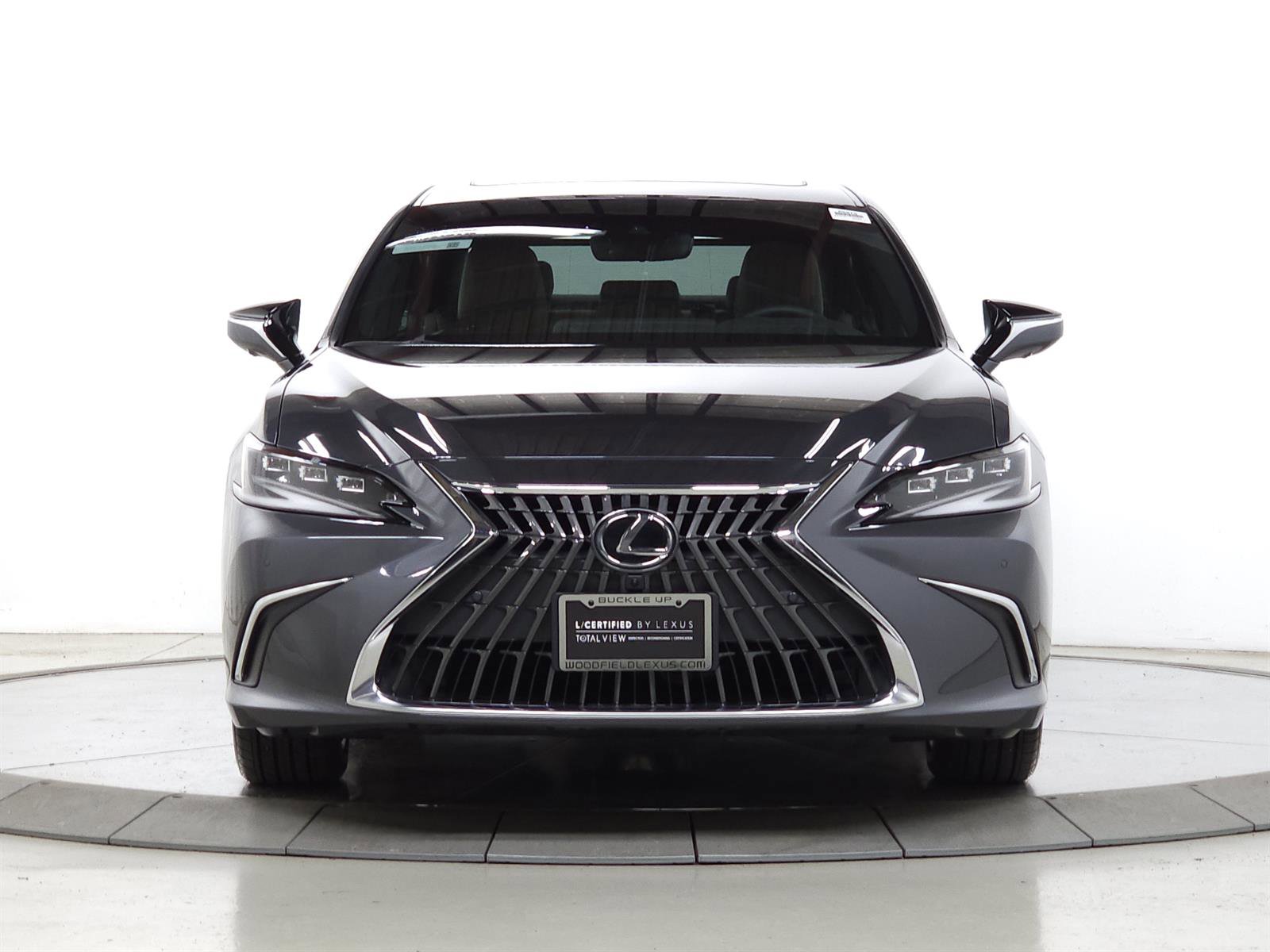 Used 2025 Lexus ES 300h Ultra Luxury image 2