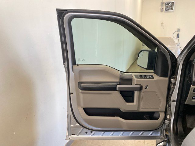Used 2020 Ford F150 XLT w/ Equipment Group 302A Luxury AWD/4WD image 15