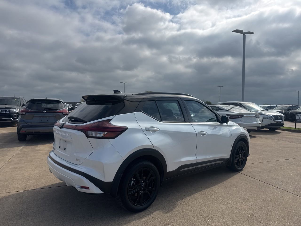 Certified 2022 Nissan Kicks SR w/ Premium Package image 19