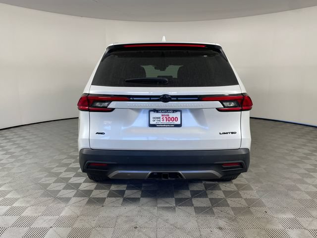Used 2024 Toyota Grand Highlander AWD image 14