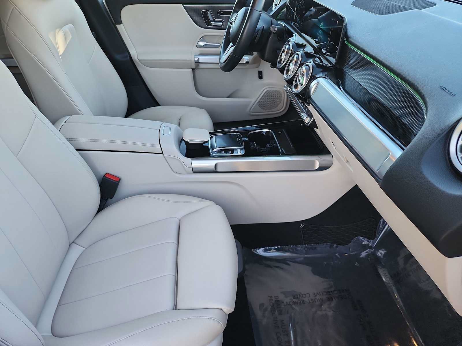 Used 2020 Mercedes-Benz GLB 250 image 23