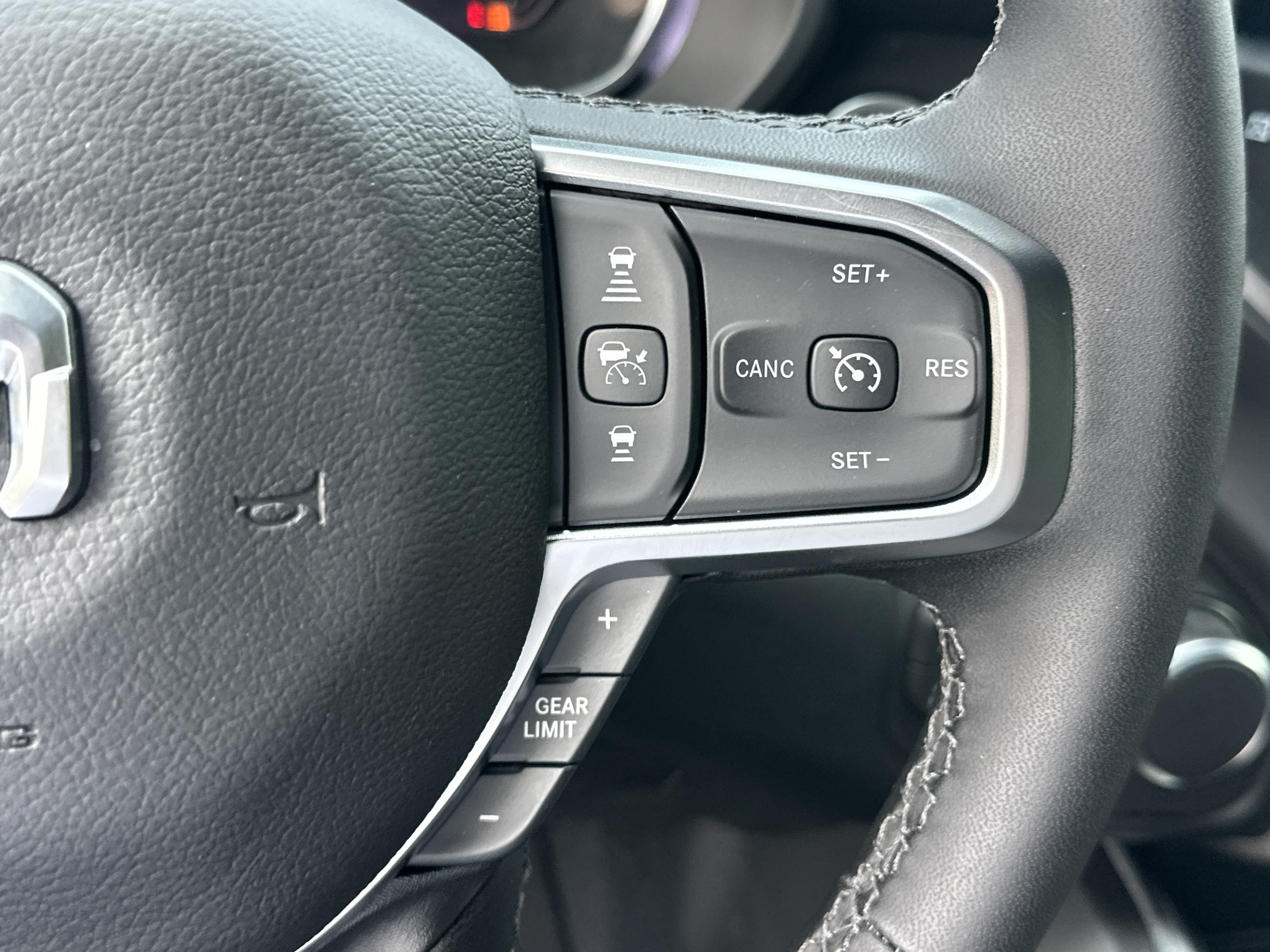 New 2026 RAM 1500 Big Horn AWD/4WD image 9