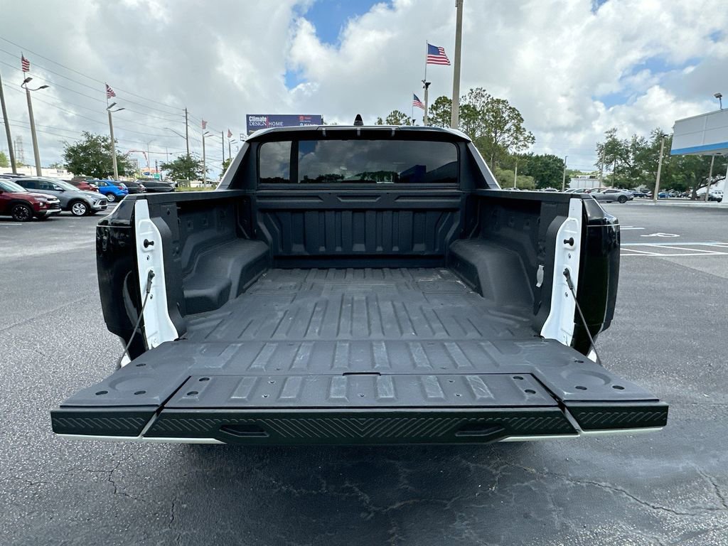 Certified 2025 GMC Hummer EV 3X AWD/4WD image 26