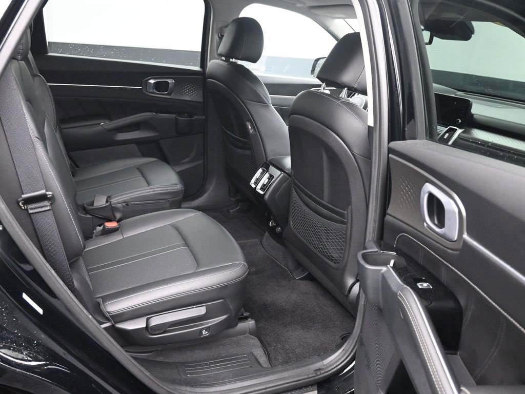 Used 2022 Kia Sorento SX image 15