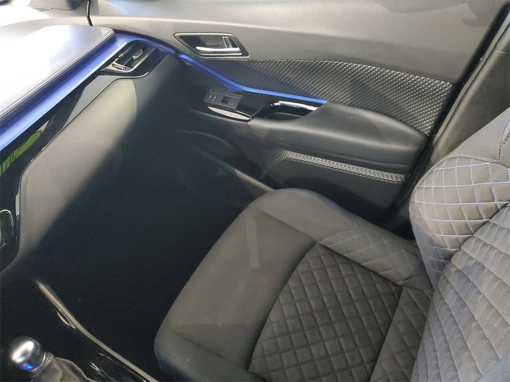 Used 2021 Toyota C-HR XLE image 11
