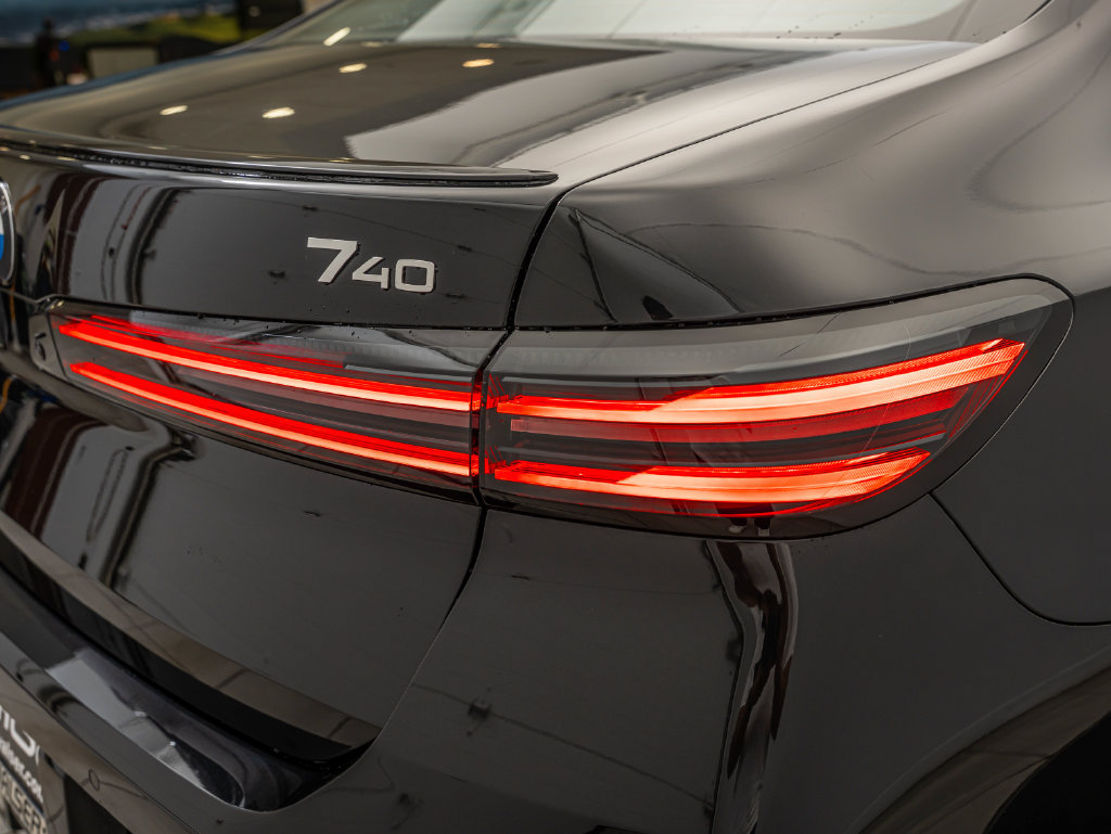 New 2027 BMW 740i xDrive AWD/4WD image 9