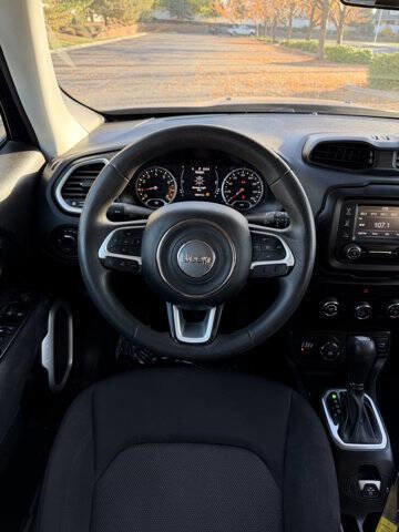 Used 2019 Jeep Renegade Sport AWD/4WD image 3