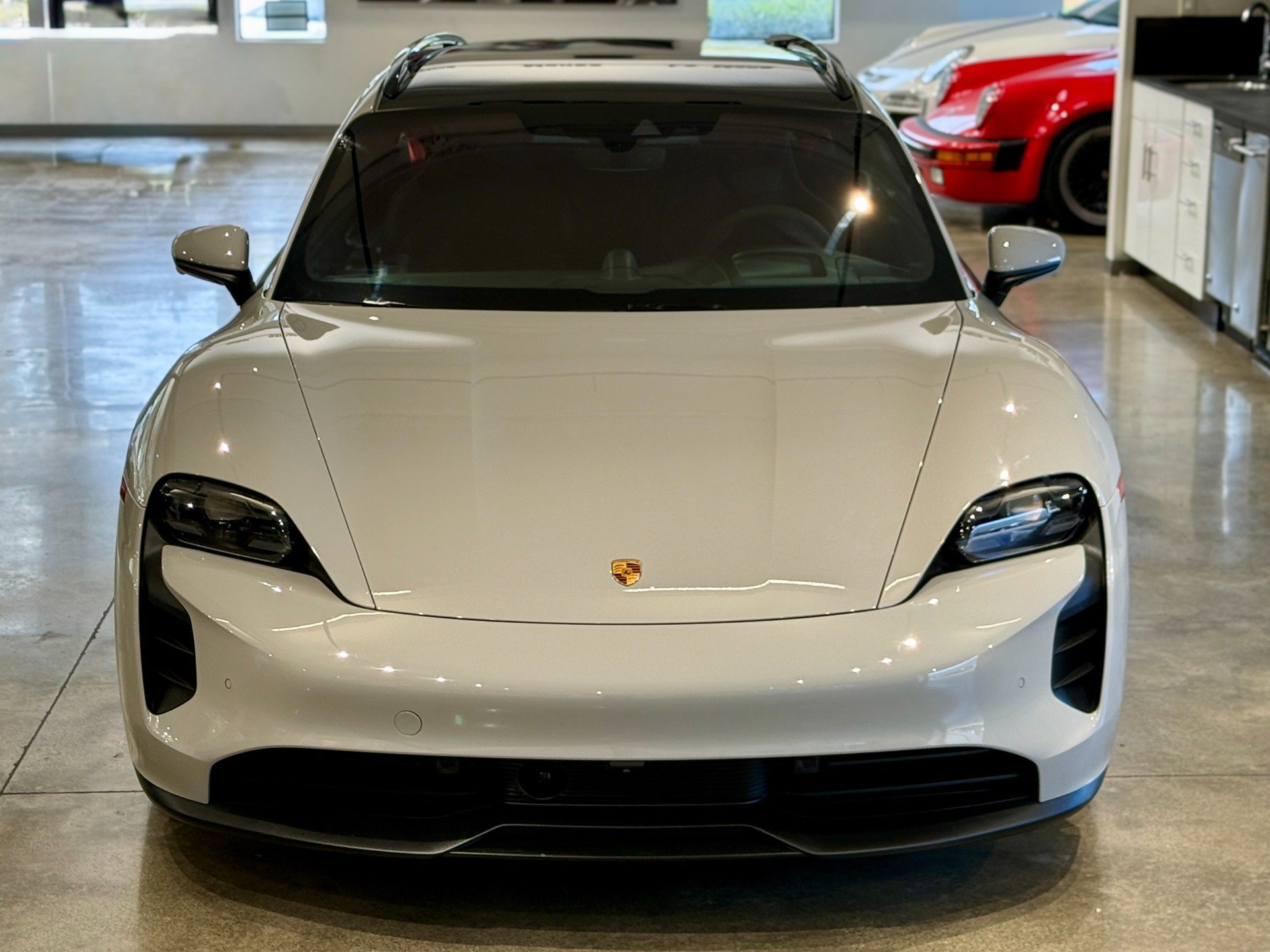 Used 2023 Porsche Taycan GTS AWD/4WD image 19