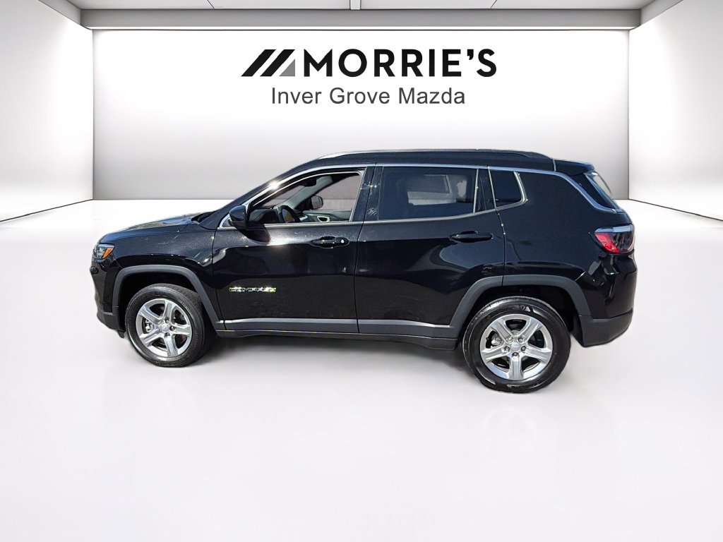 Used 2023 Jeep Compass Latitude w/ Sun and Sound Group AWD/4WD image 8