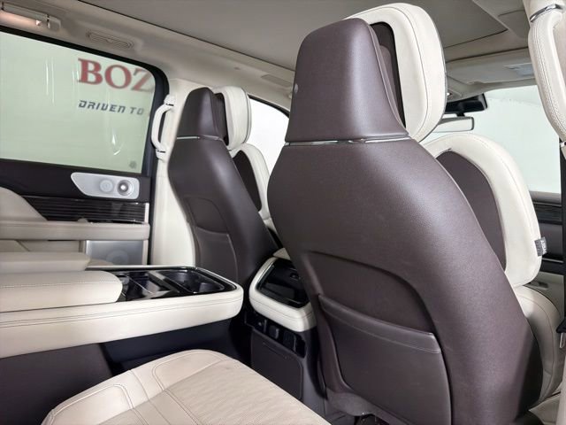 Used 2024 Lincoln Navigator Black Label image 19