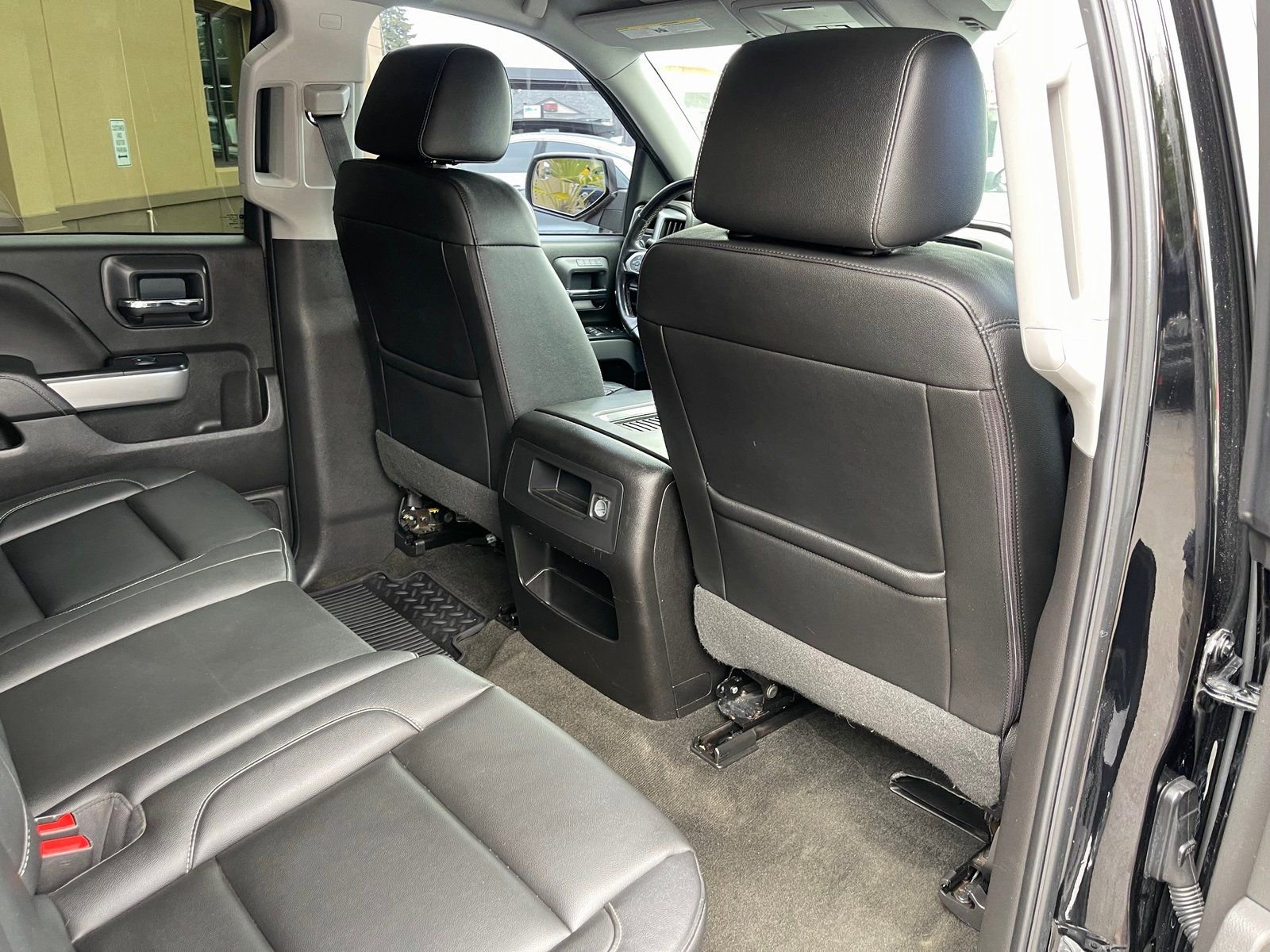 Used 2018 Chevrolet Silverado 1500 LTZ Z71 w/ LTZ Plus Package AWD/4WD image 18
