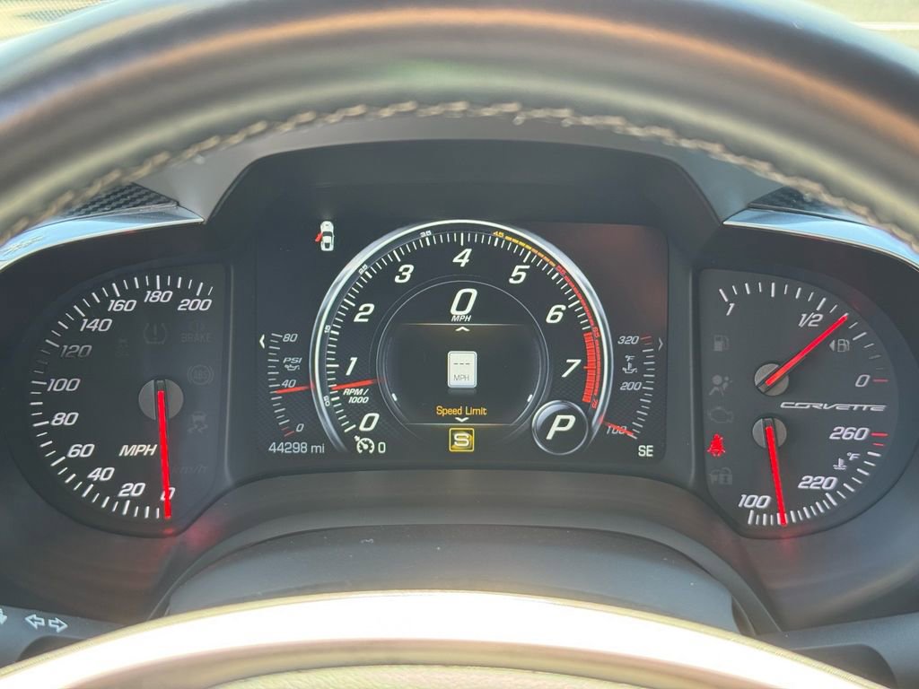Used 2015 Chevrolet Corvette Stingray Coupe w/ 3LT Preferred Equipment Group image 25