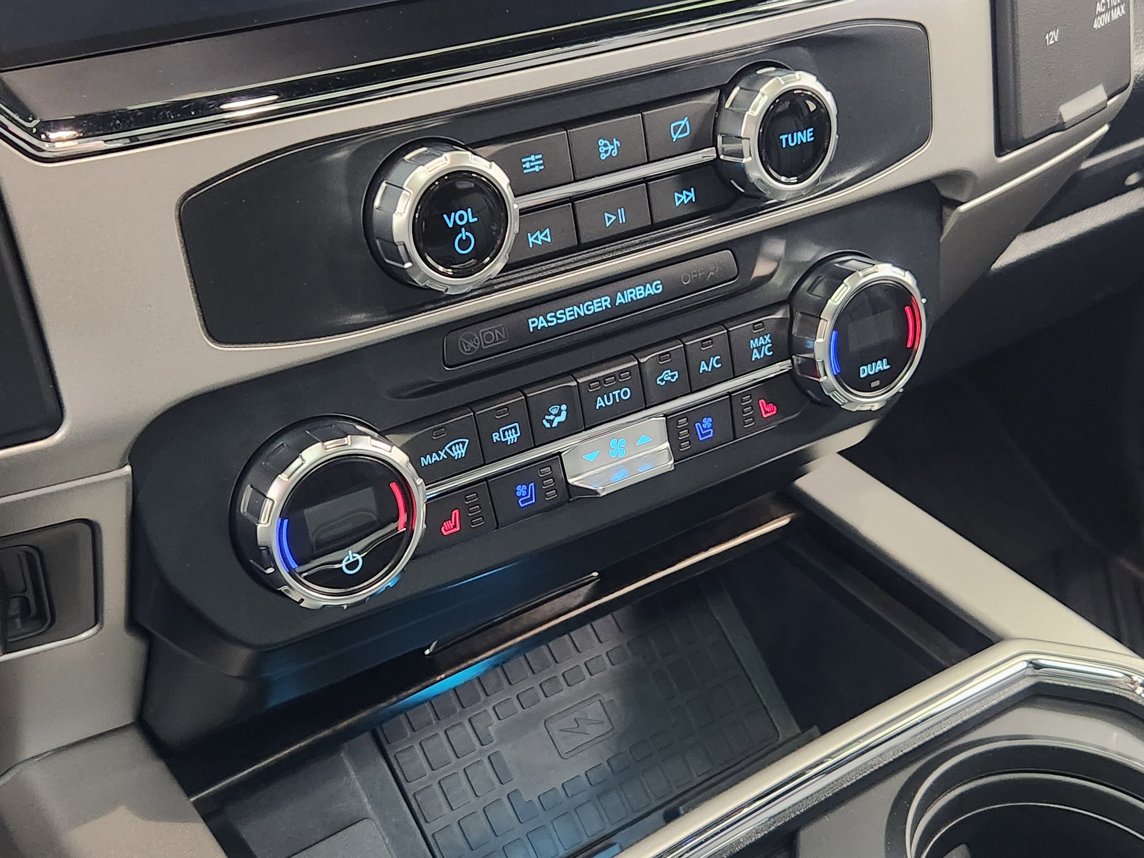 Used 2022 Ford F250 Lariat w/ Lariat Ultimate Package image 24