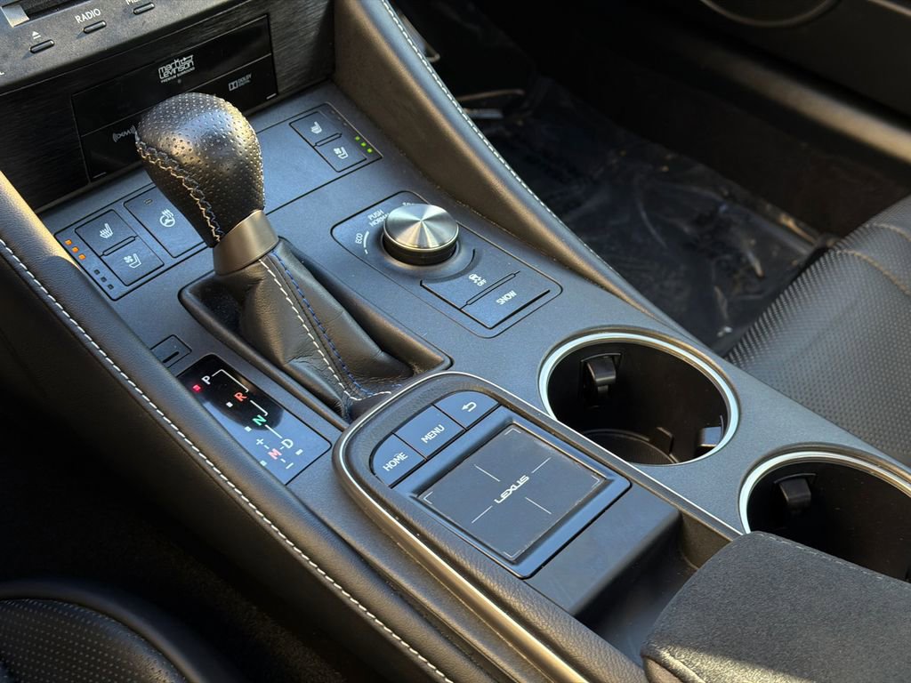 Used 2015 Lexus RC F image 27