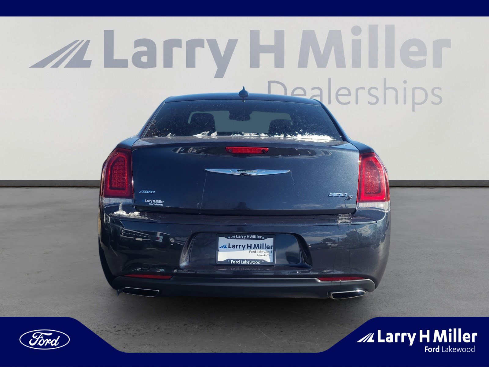 Used 2019 Chrysler 300 S image 4
