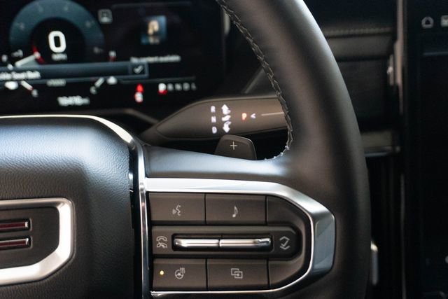 Used 2025 GMC Acadia Elevation image 28