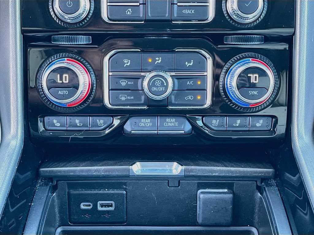 Used 2023 GMC Yukon Denali RWD image 26