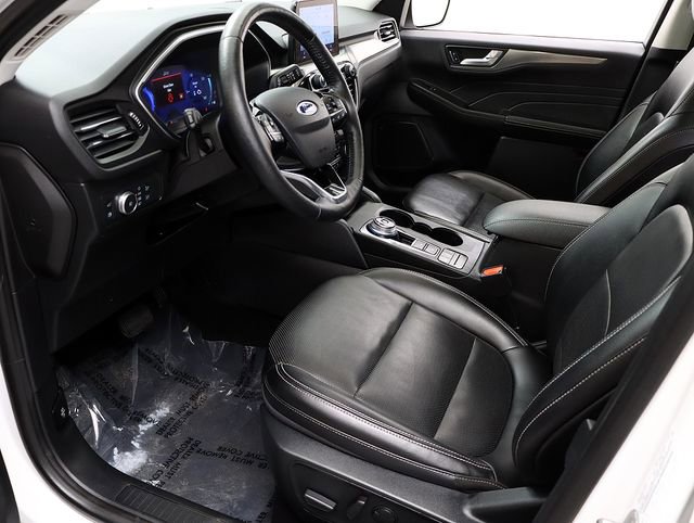 Certified 2021 Ford Escape Titanium image 10
