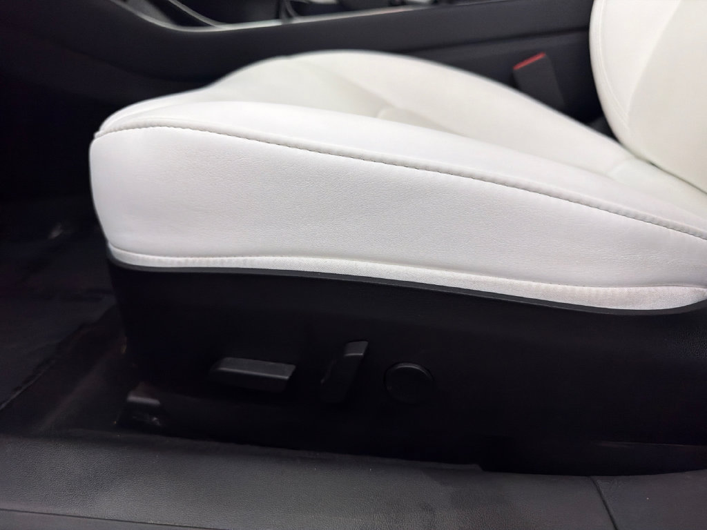 Used 2020 Tesla Model 3 Standard Range Plus RWD image 10