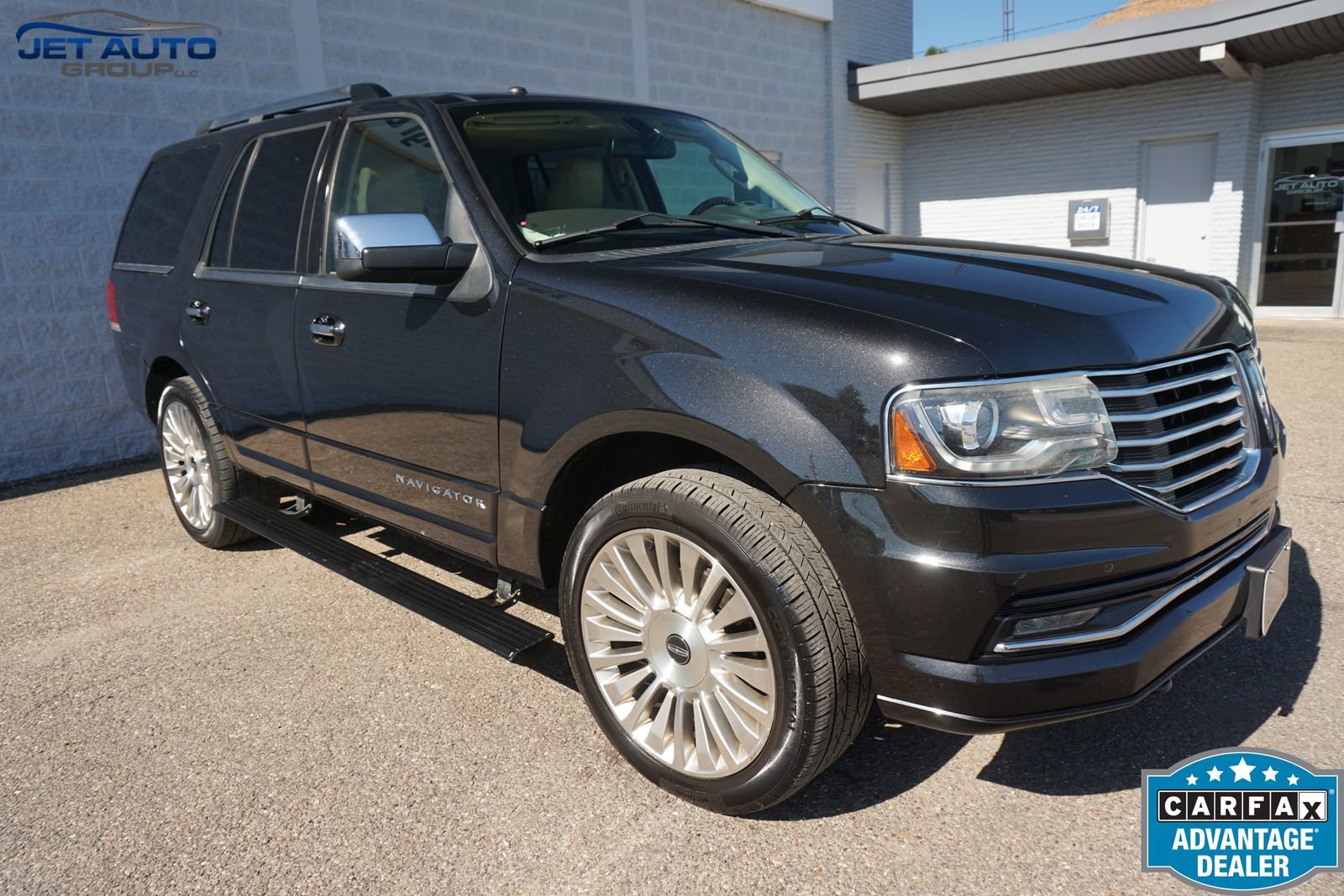 Used 2015 Lincoln Navigator 4WD w/ Equipment Group 101A Reserve