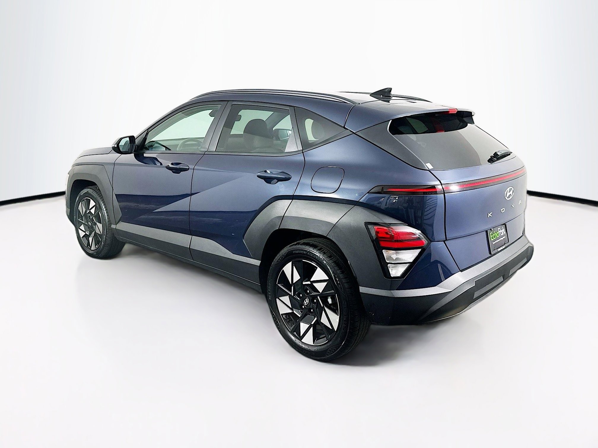Used 2025 Hyundai Kona SEL image 5