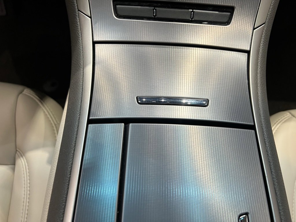 Used 2019 Lincoln MKZ Premiere image 39