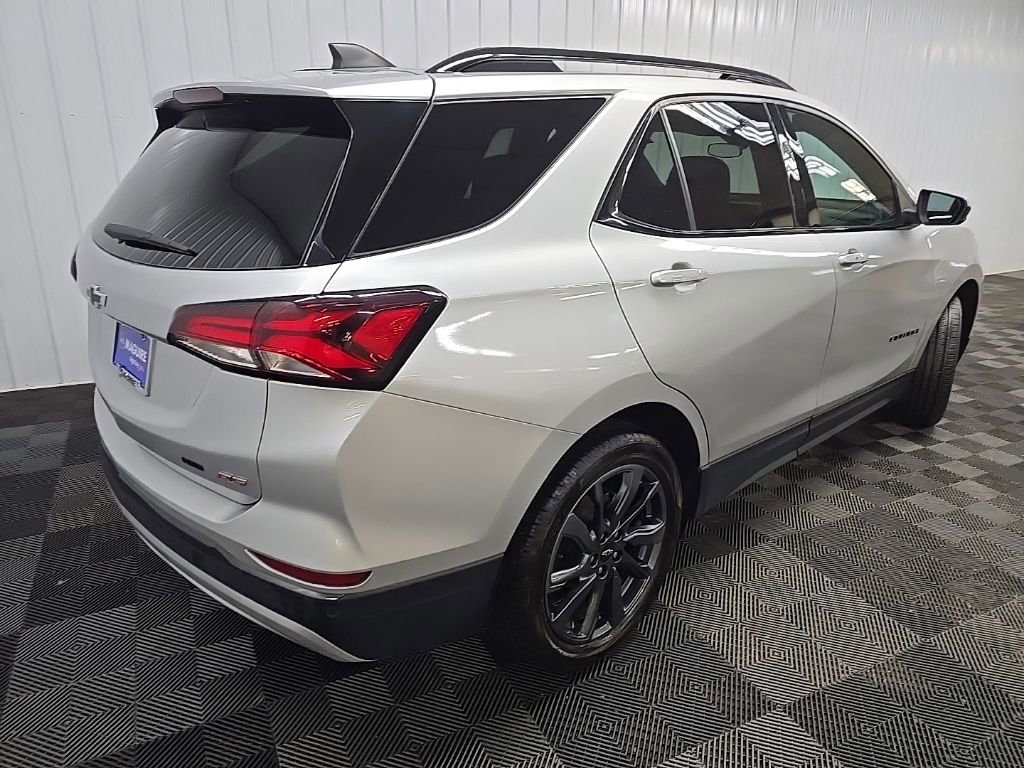 Used 2022 Chevrolet Equinox RS AWD/4WD image 10