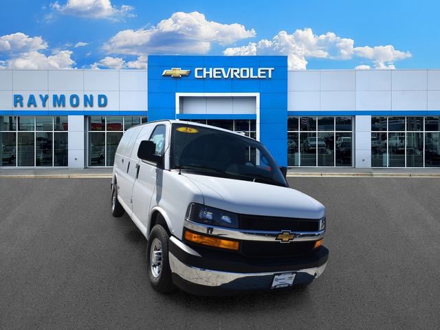 New 2025 Chevrolet Express 2500 w/ Driver Convenience Package RWD image 10