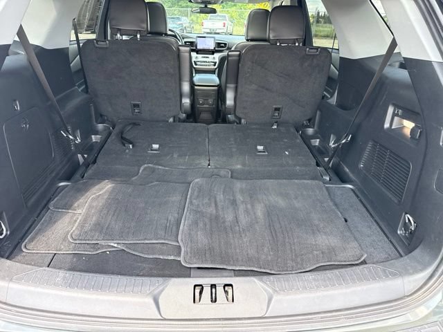 Certified 2023 Ford Explorer XLT w/ Equipment Group 202A AWD/4WD image 7