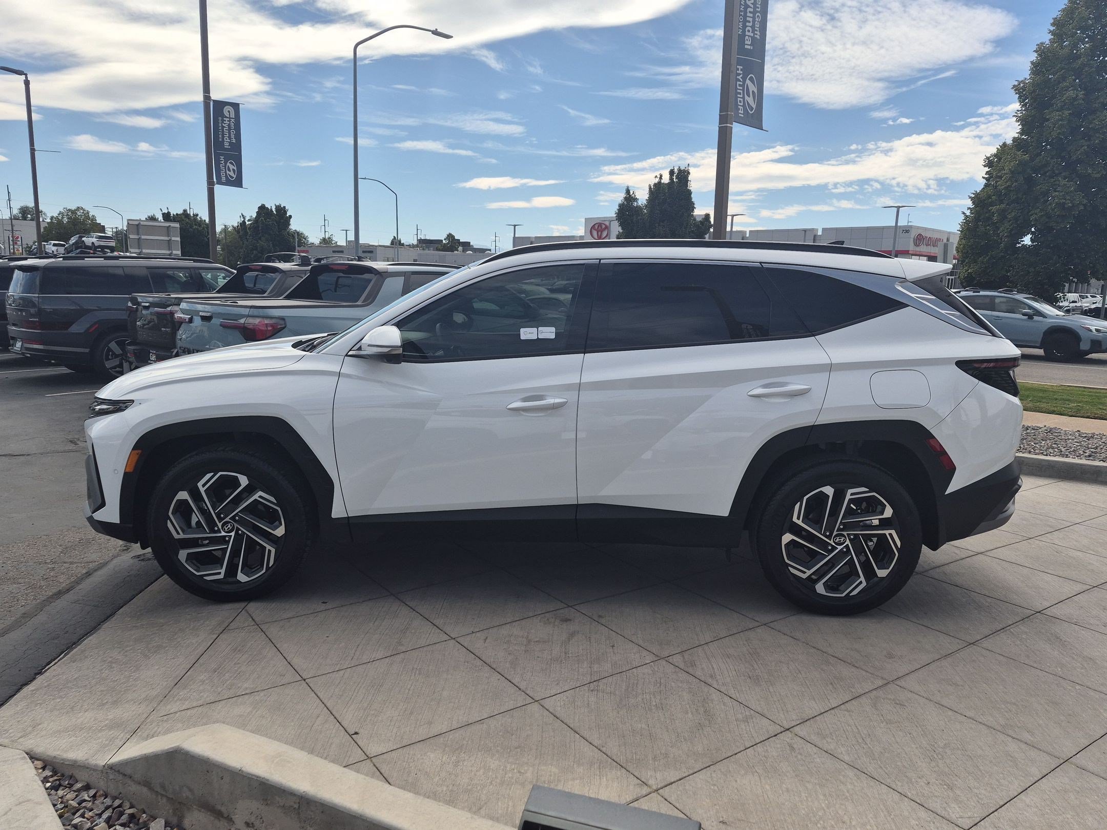 Certified 2026 Hyundai Tucson Limited AWD/4WD image 9