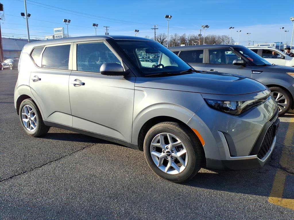 Used 2024 Kia Soul LX w/ Option Group 015
