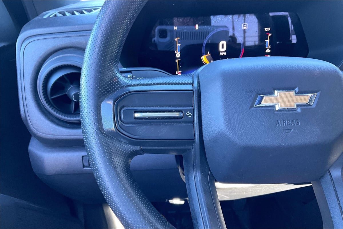 Used 2023 Chevrolet Colorado W/T RWD image 19