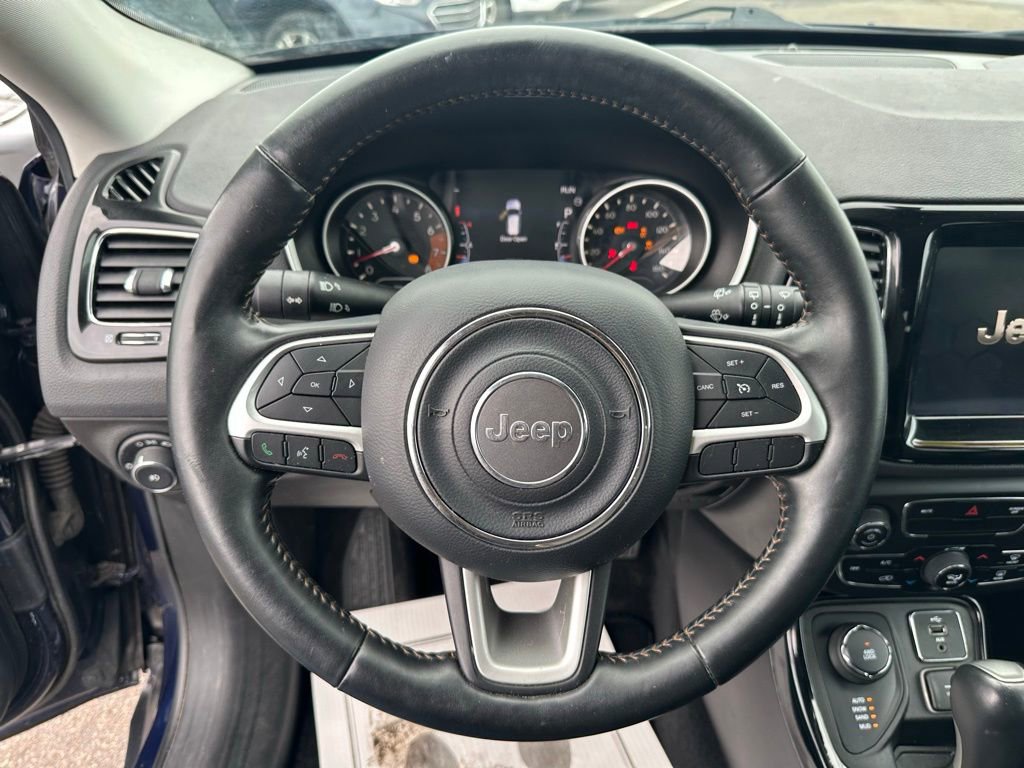 Used 2018 Jeep Compass Limited image 10