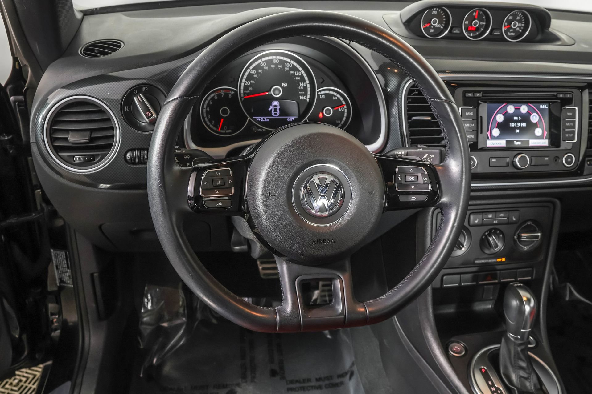 Used 2014 Volkswagen Beetle R-Line image 25