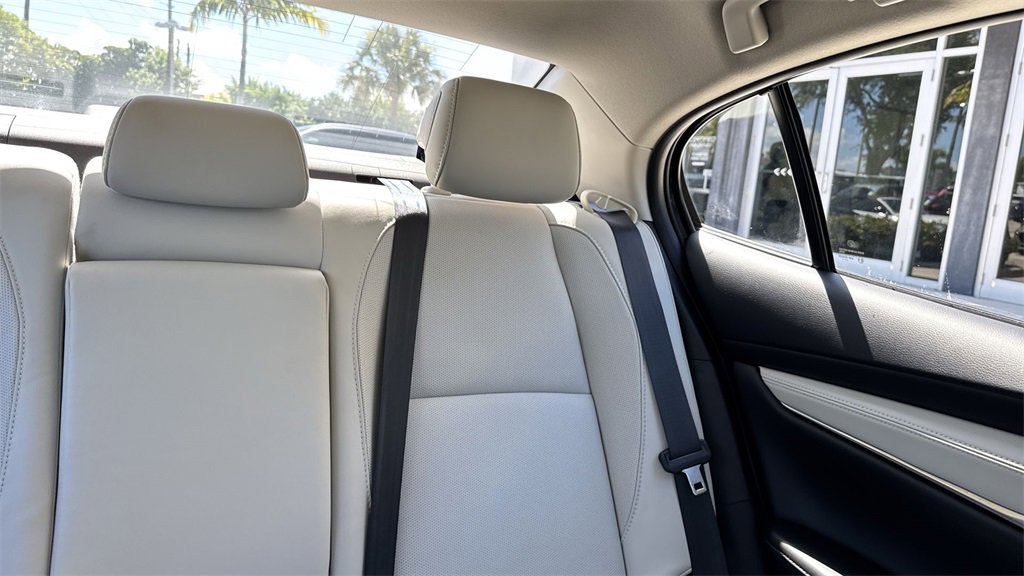 Used 2024 MAZDA MAZDA3 2.5 Turbo Sedan w/Premium Plus image 20