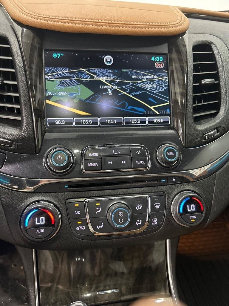 Used 2015 Chevrolet Impala LTZ FWD image 12
