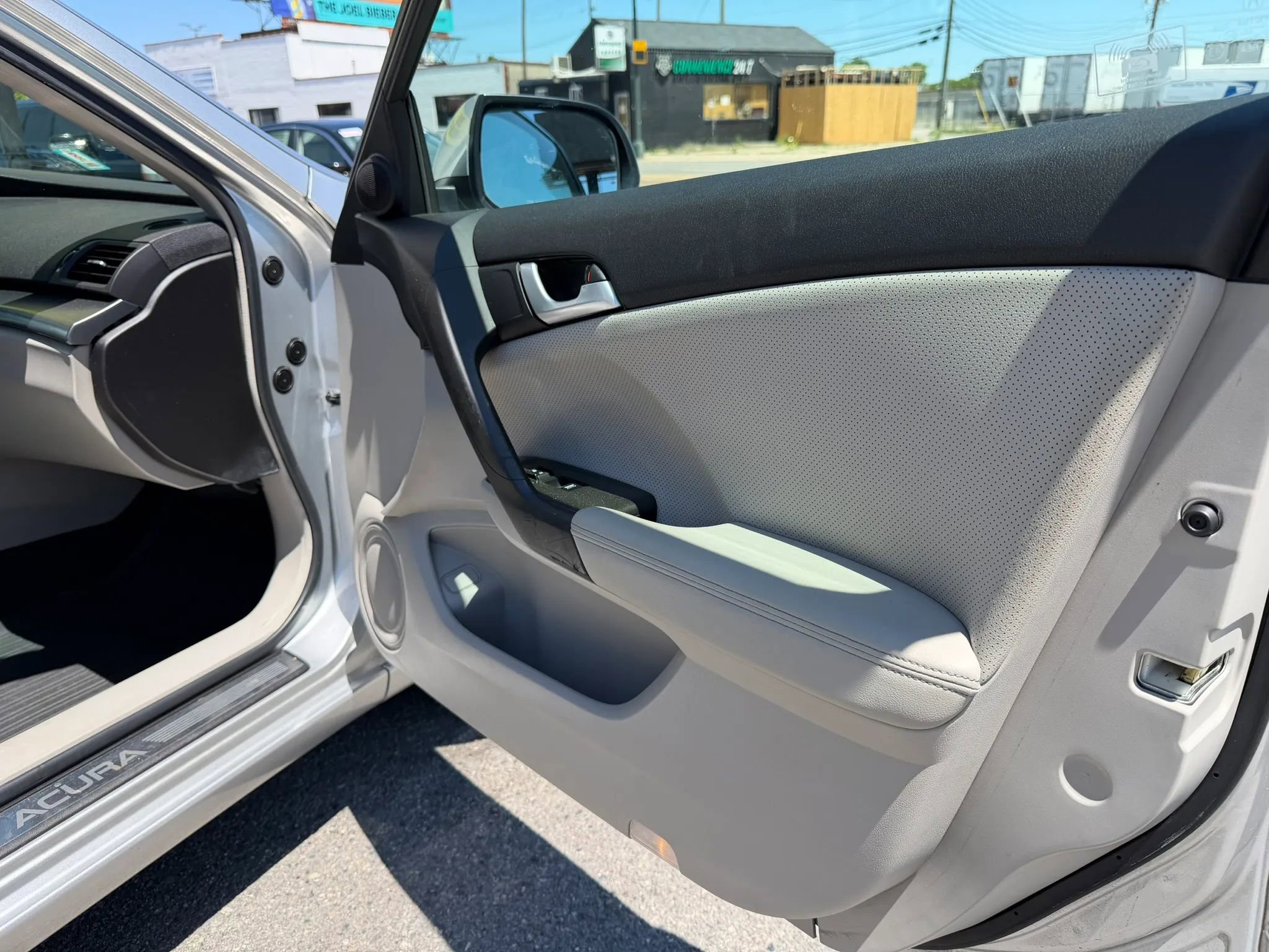 Used 2011 Acura TSX Sedan FWD image 8