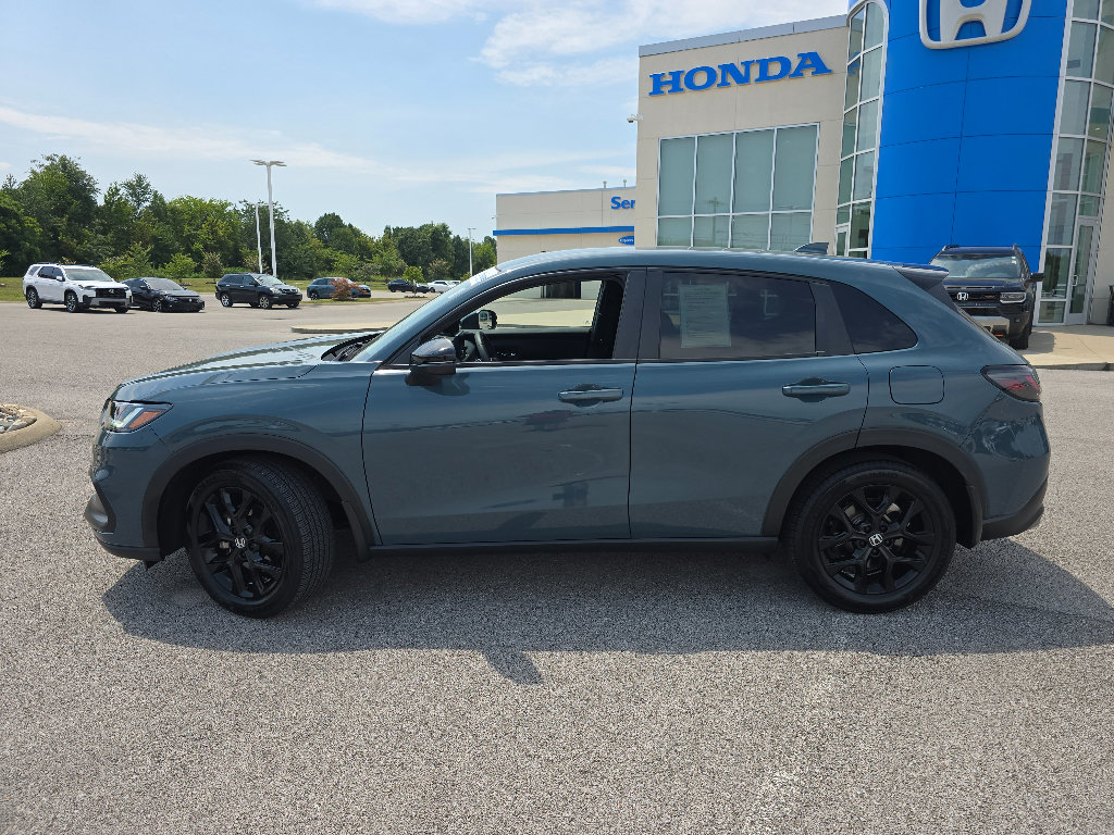 Used 2024 Honda HR-V Sport image 11