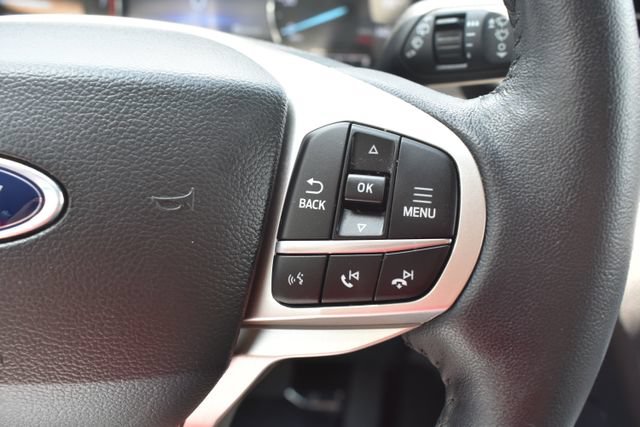 Used 2023 Ford Explorer XLT AWD/4WD image 22