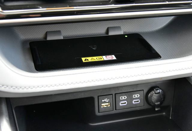 Certified 2024 Toyota Highlander XLE image 26