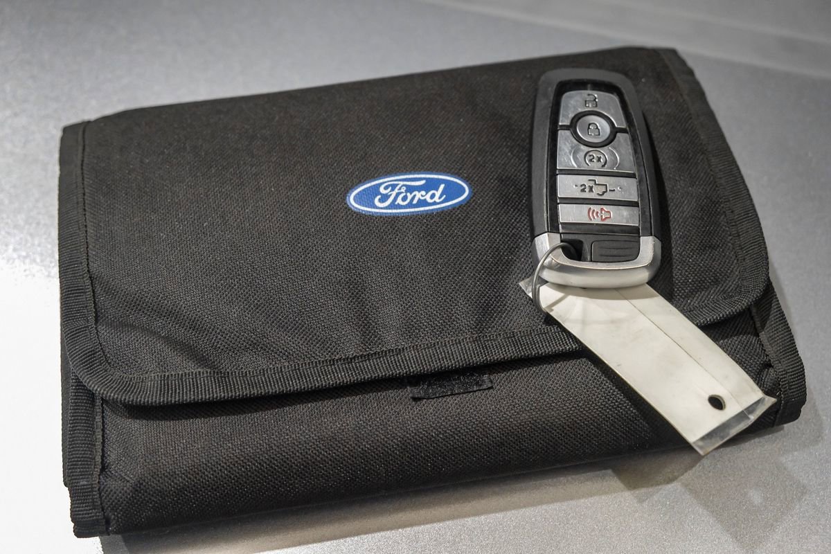 Used 2020 Ford F250 Lariat w/ Lariat Ultimate Package image 49