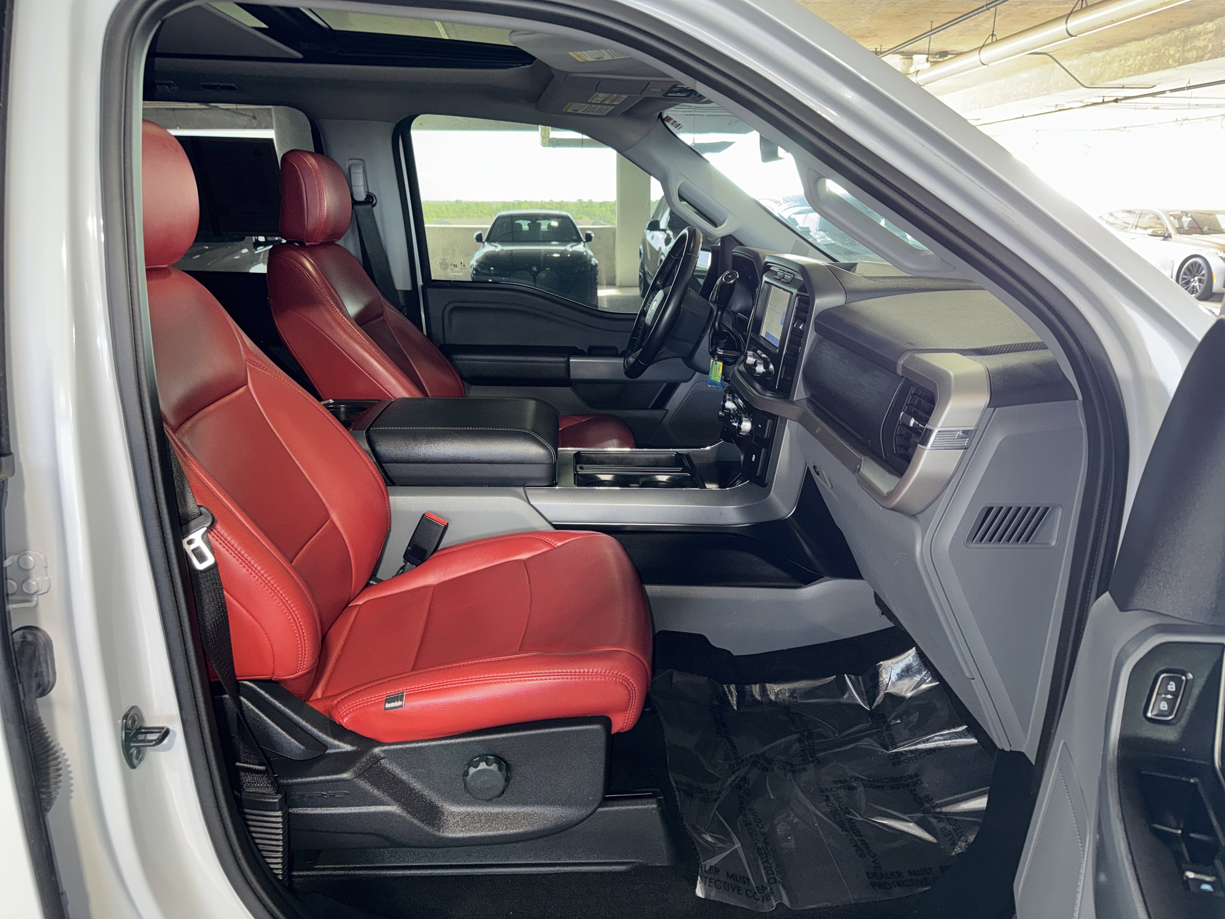 Used 2022 Ford F150 XLT w/ Equipment Group 301A Mid image 10