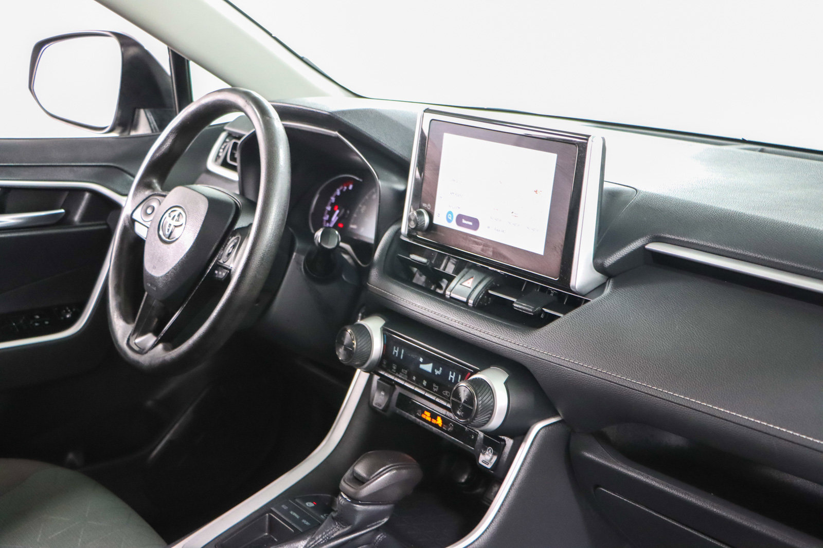 Used 2023 Toyota RAV4 XLE w/ Convenience Package image 26