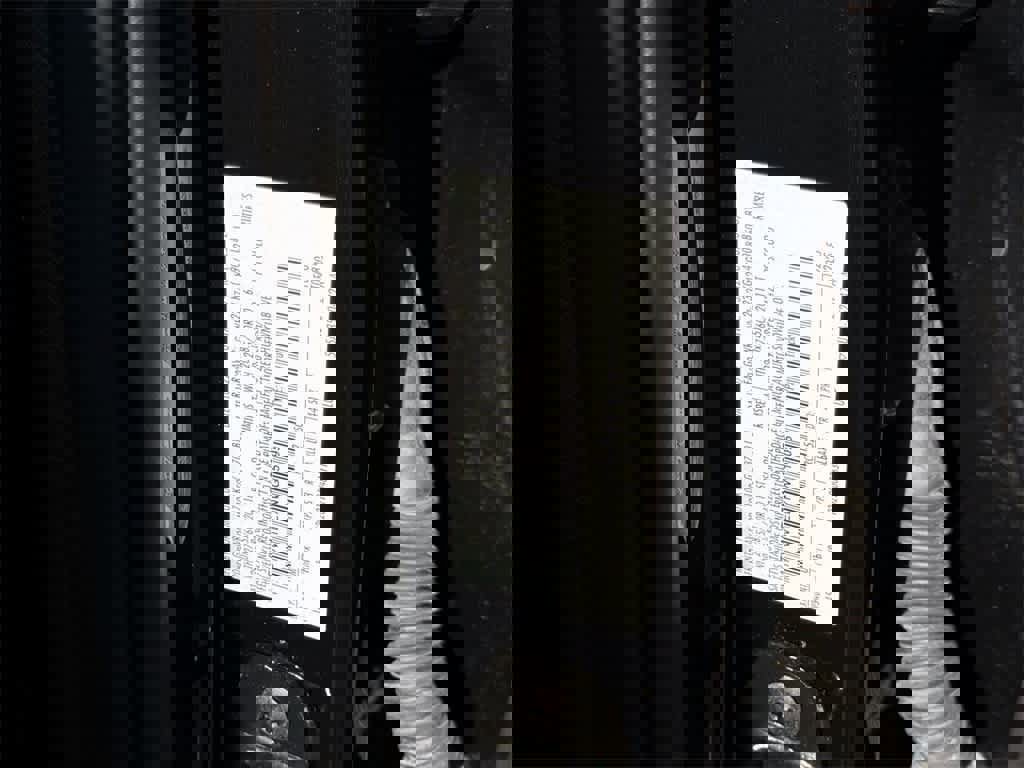 Used 2022 Ford F150 Lightning Lariat image 9