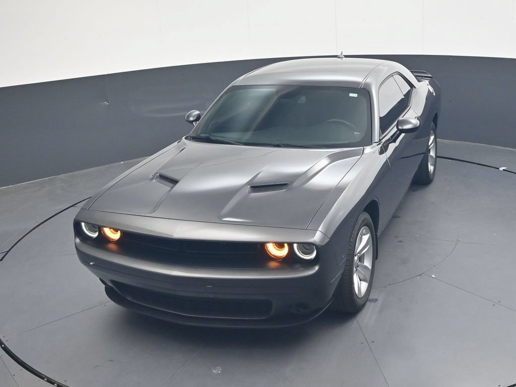 Used 2023 Dodge Challenger SXT RWD image 36