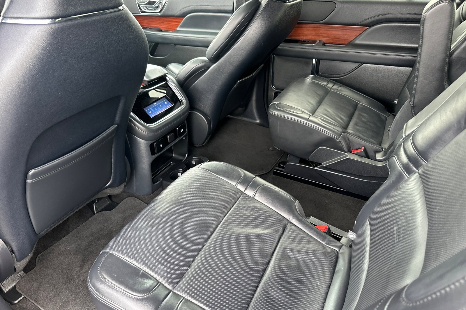 Used 2022 Lincoln Navigator L Reserve image 11