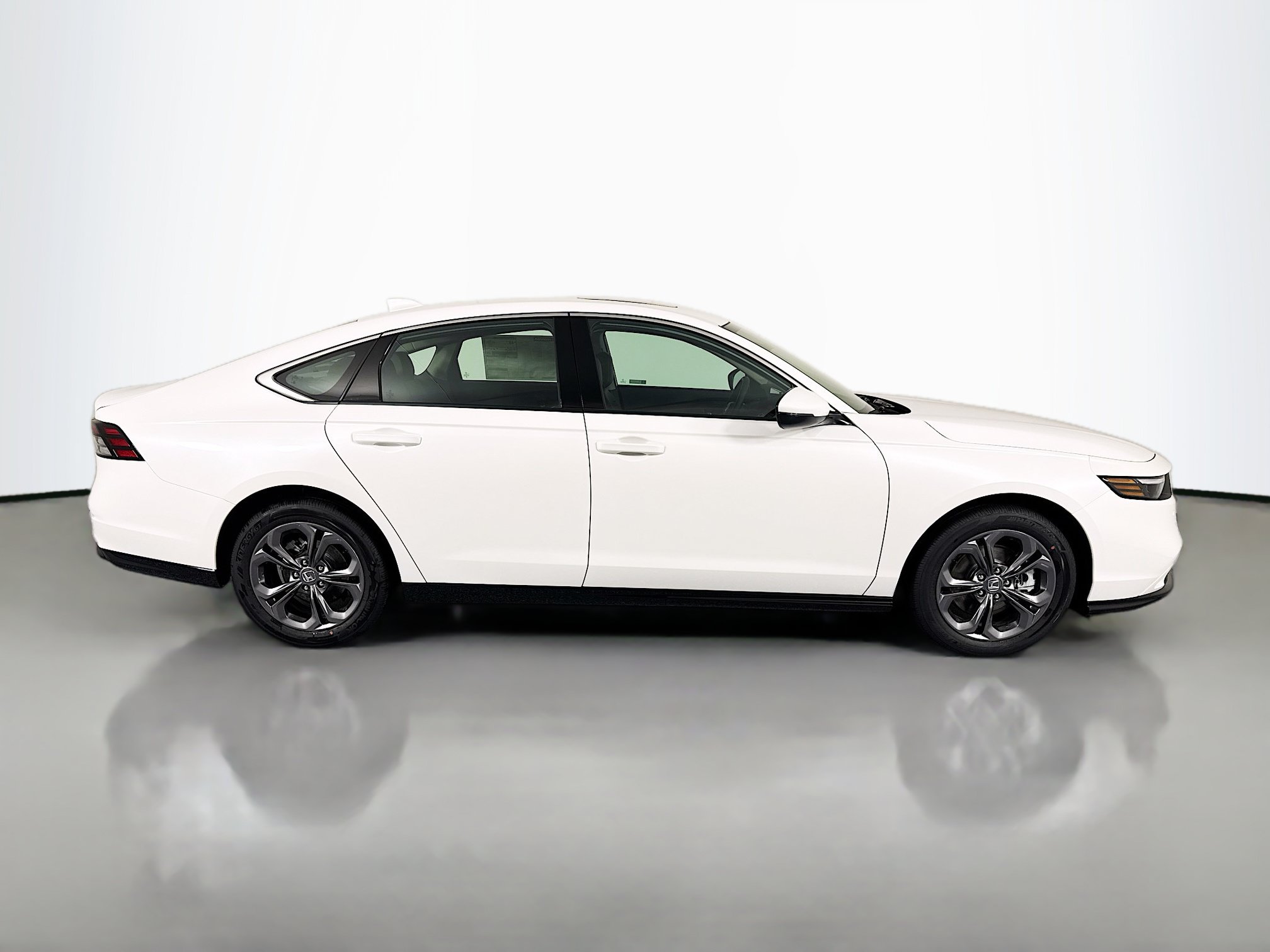New 2026 Honda Accord EX-L image 4
